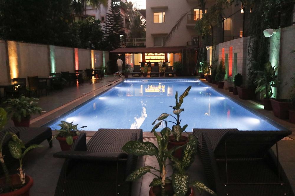 Calangute Towers - Am Hotel Kollection Екстер'єр фото