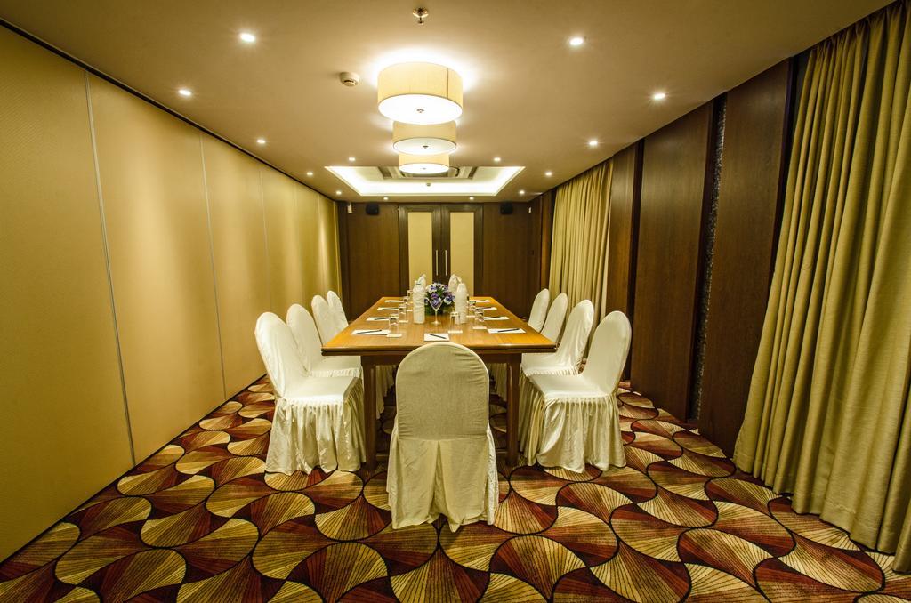 Calangute Towers - Am Hotel Kollection Екстер'єр фото