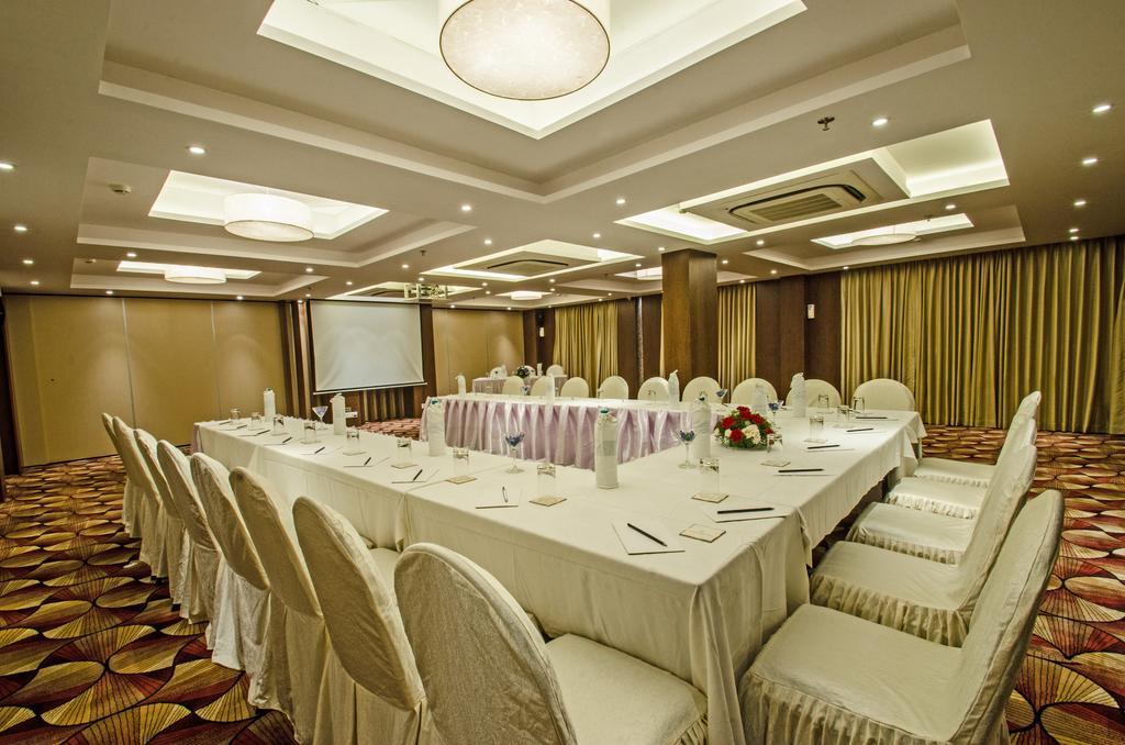 Calangute Towers - Am Hotel Kollection Екстер'єр фото